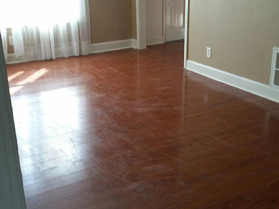 3rd image of 7465 Pitt St