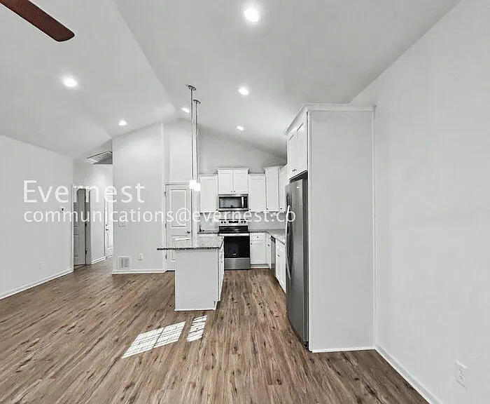 10828 Mount Holly Rd — Photo 6