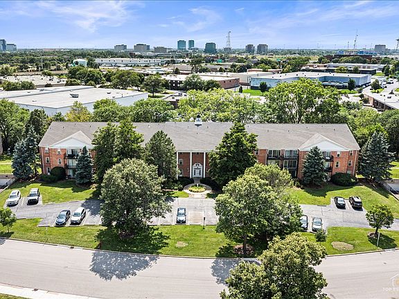 3rd image of 5101 Carriageway Dr APT 109