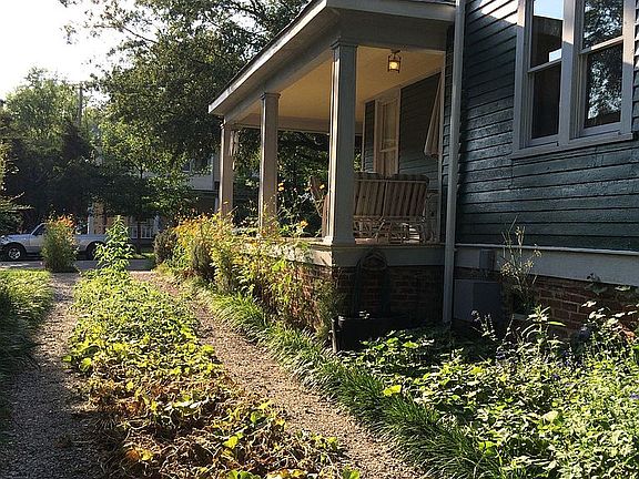looking W driveway garden