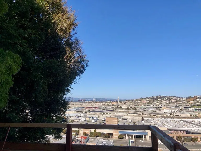Peralta Ave — Photo 16