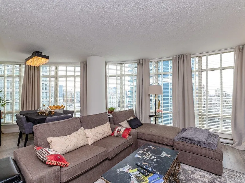 1288 Alberni St #1502