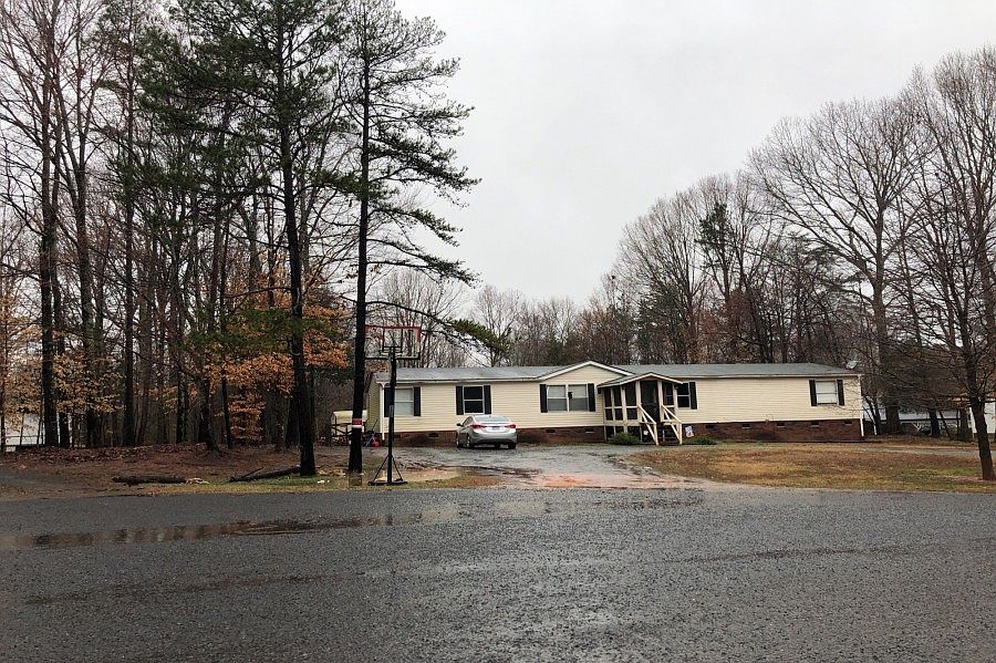 1st image of 3212 Regal Oak Dr