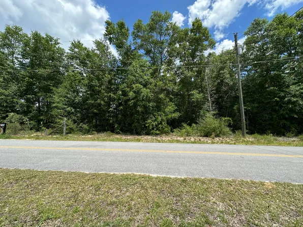 8 Rubens Ln, Defuniak Springs, FL 32433