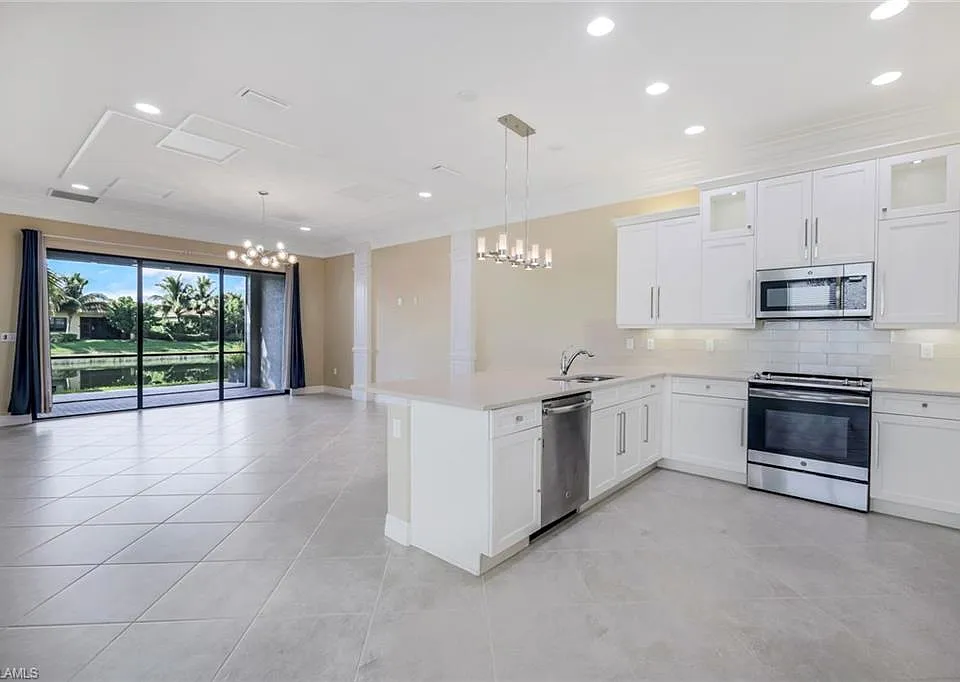 13350 Coronado Dr