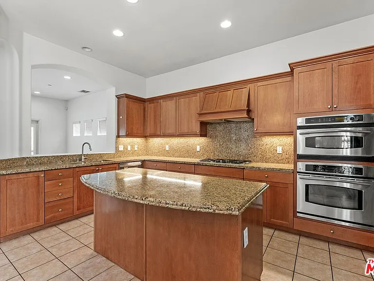 5738 Celedon Crk — Photo 11