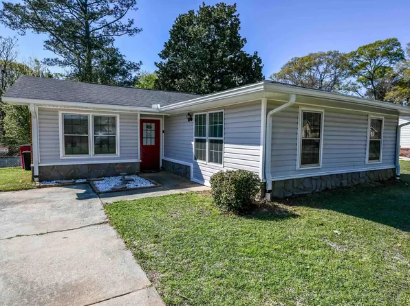 205 Scarborough Rd, Centerville, GA 31028