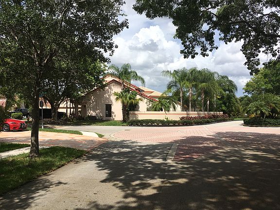 3rd image of 1830 NW 94th Ave