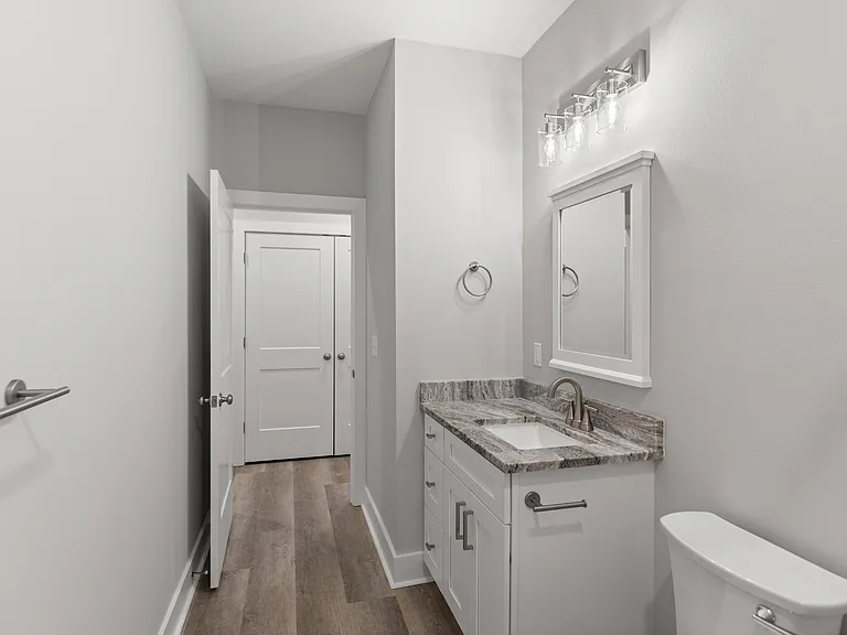 305 Okaloosa Ave — Photo 18