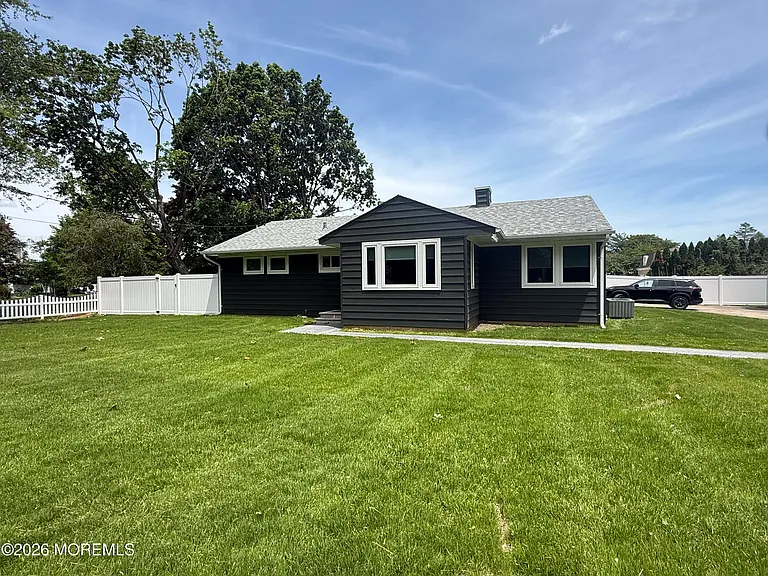 474 Monmouth Rd — Photo 1