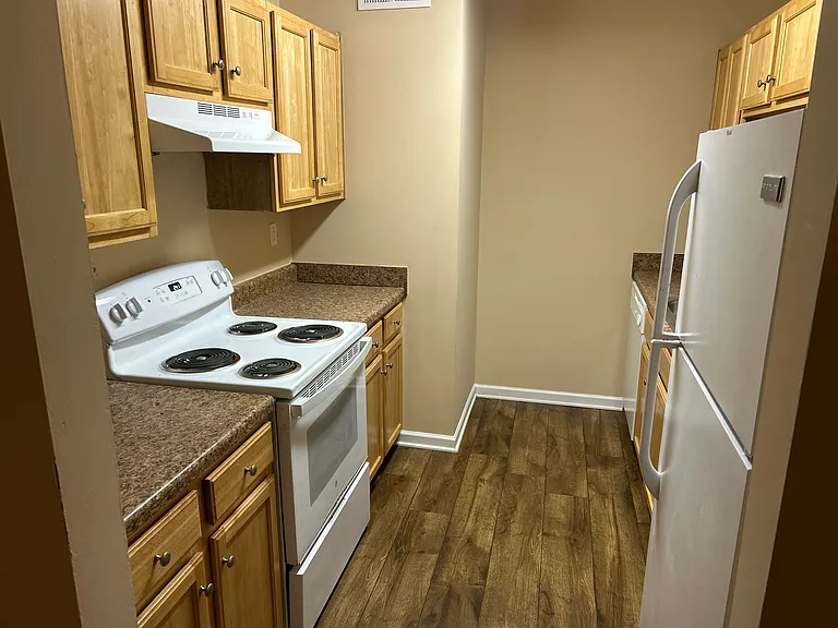 Foxcroft Apartments — Photo 16