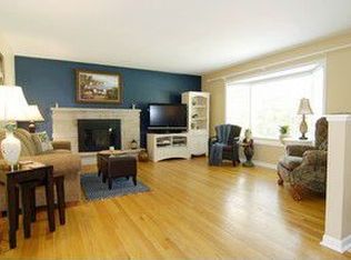 148 Kimberly St, Dundee, IL 60118