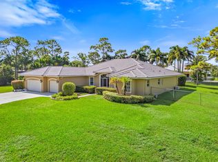 8732 Rodeo Dr, Lake Worth, FL 33467