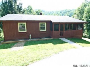 22 Mooney Ln, Weaverville, NC 28787
