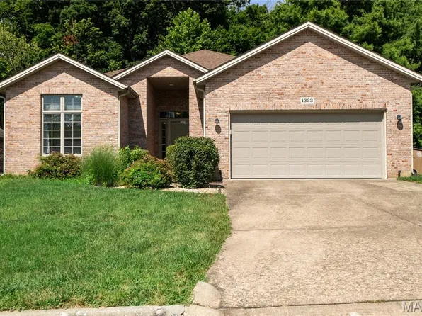 1323 Copper Dr, Cape Girardeau, MO 63701