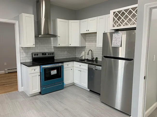 153 Chestnut St #1 — Photo 6
