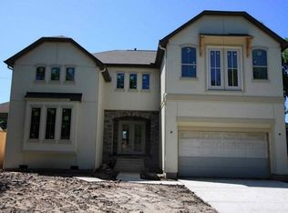 4625 Maple St, Bellaire, TX 77401