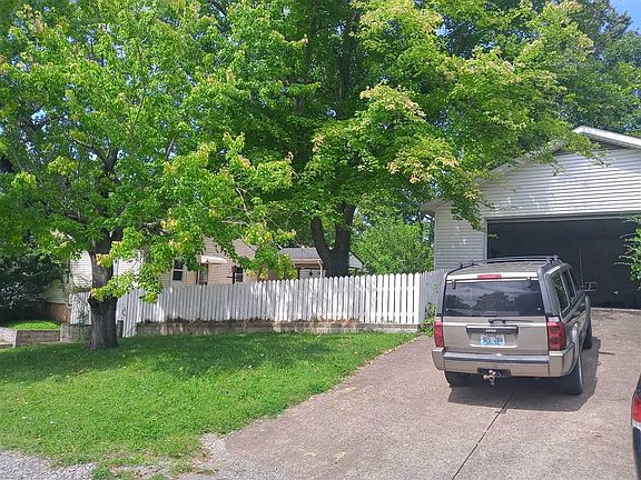 3rd image of 500 N 2nd St