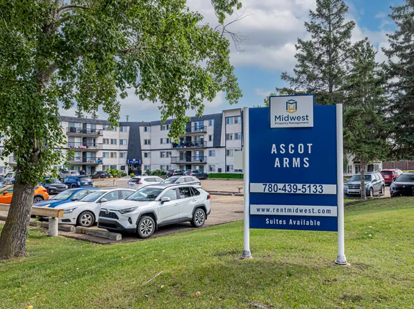 4605 106a St NW #101, Edmonton, AB T6H 5H1