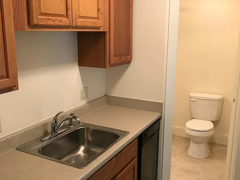 117 Dewitt Pl #2 — Photo 3