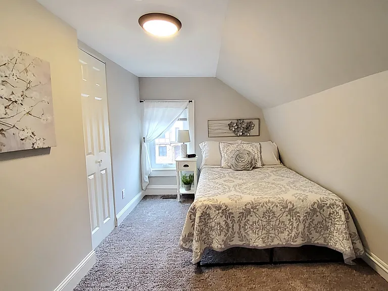 226 N State St #3 — Photo 9