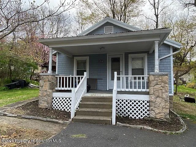 214 Fuller Rd photo 1