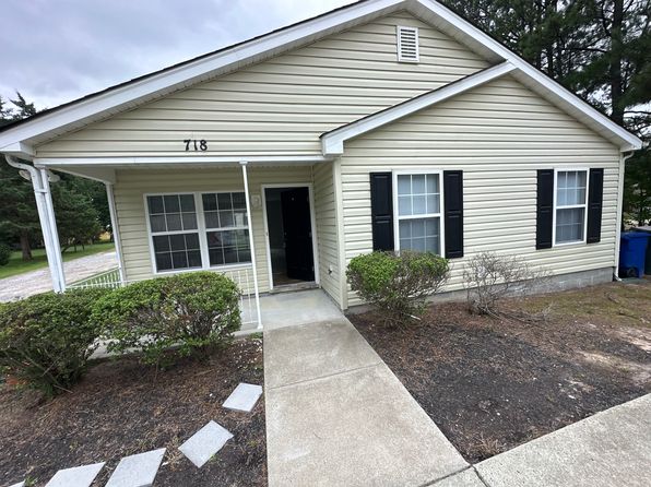 718 Old Fort Eustis Blvd
