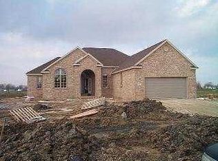 1757 Grand Bay Dr, Oregon, OH