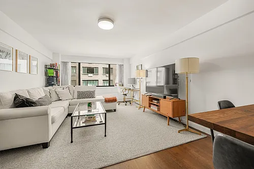 425 E 63rd St #E5A Photo 1 425 E 63rd St #E5A Photo 1