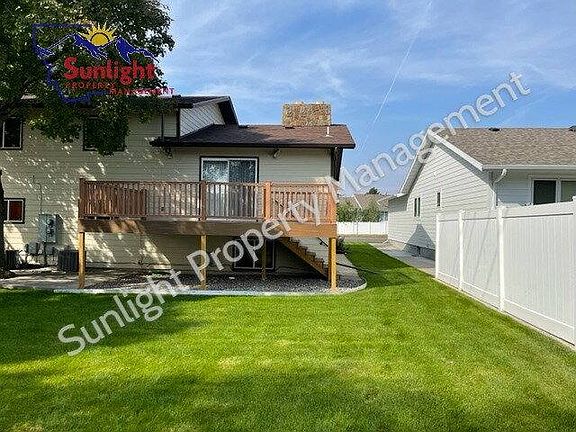 2nd image of 2031 24th St W
