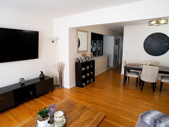 Living Room/Dining Room