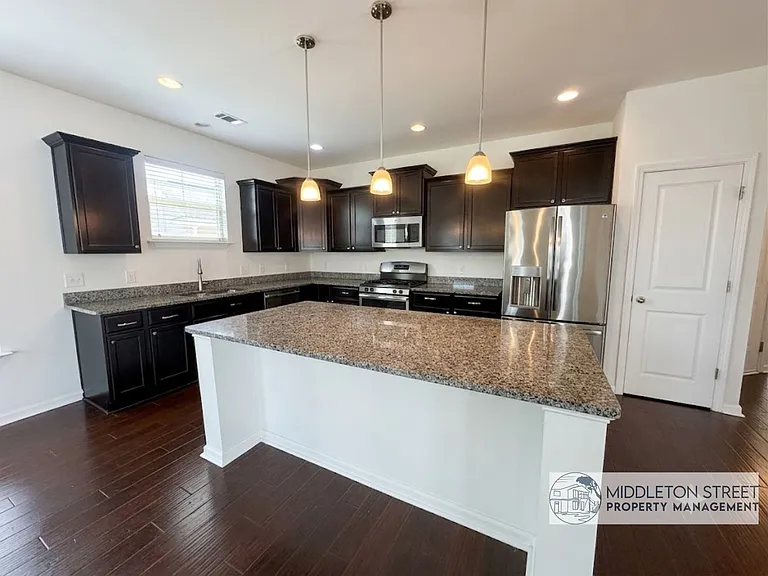 15 Beauregard Ct — Photo 4