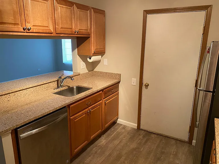 1408 Normantown Rd — Photo 2