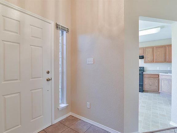 3rd image of 7317 Fossil Lake Dr