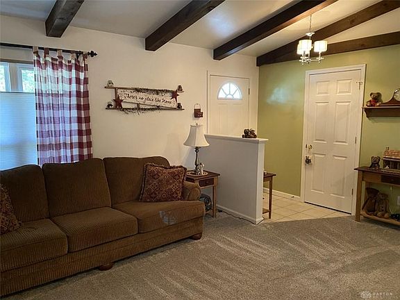 3rd image of 1206 Warwick Dr