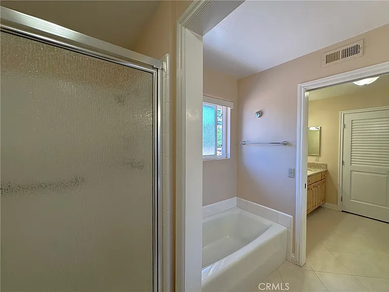 26543 Academy Dr — Photo 39