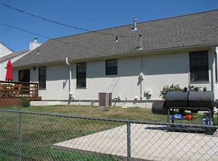 5615 SW 34th St, Topeka, KS 66614