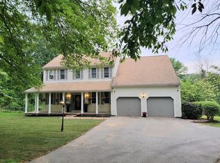 43 Mendon Rd, Sutton, MA 01590