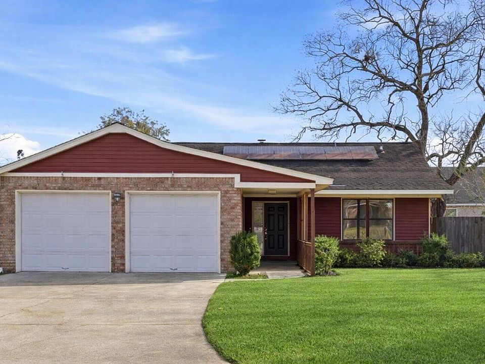1st image of 114 Evergreen Magnolia Ave