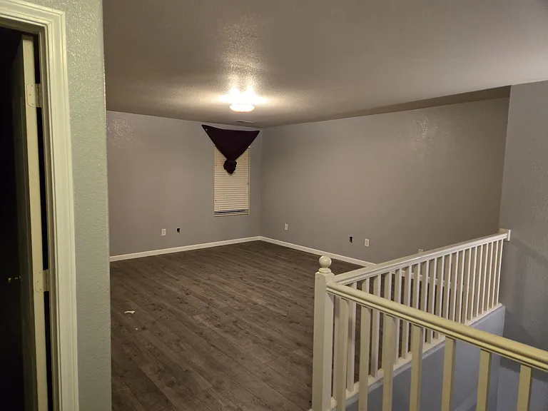Large upstairs loft area