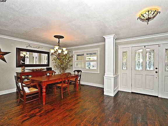 2nd image of 2616 Starling Ct