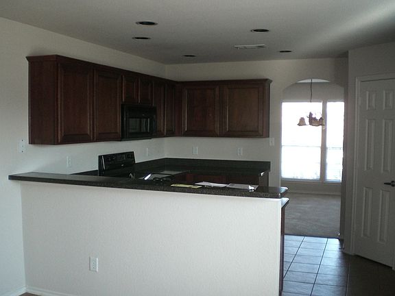 3rd image of 10401 Hideaway Trl