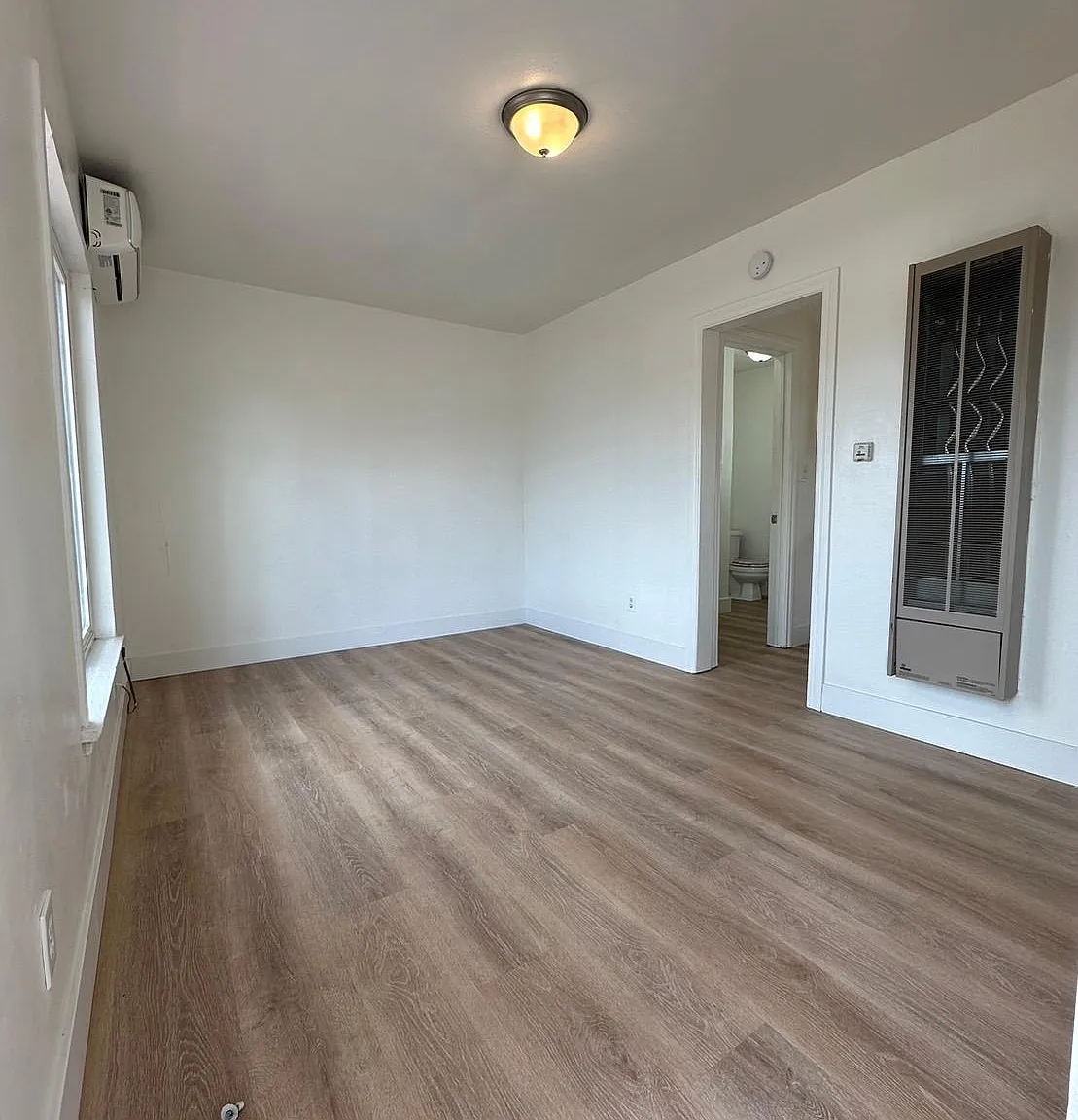 Studio, 340 sqft, $1,550 — Photo 1