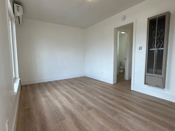 5112 W Mission Blvd, Ontario, CA