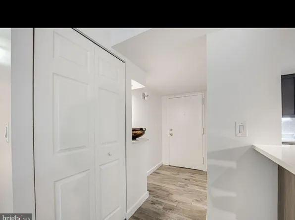 7600 Tremayne Pl APT 107, McLean, VA 22102