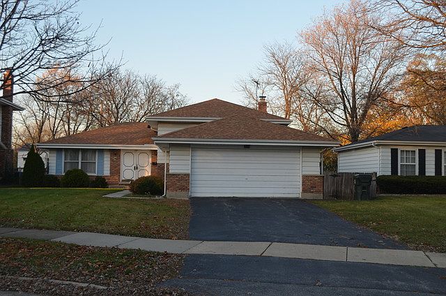 1st image of 2718 Hollydale Dr