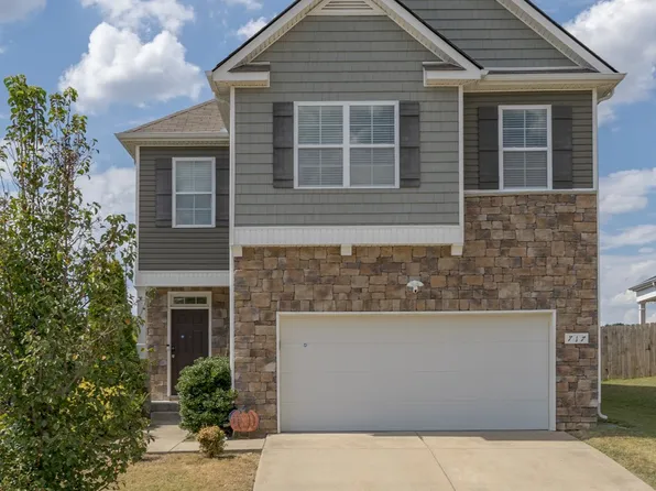 717 Prominence Rd, Columbia, TN 38401