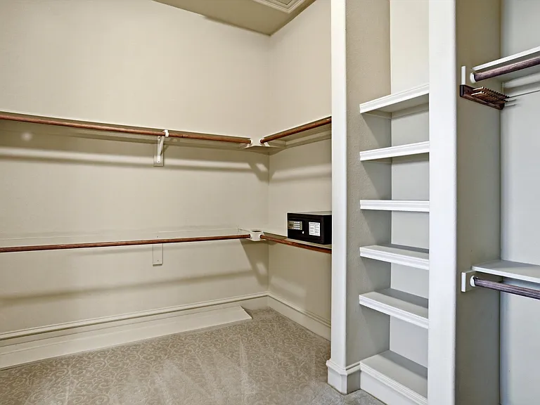 301 Watermere Dr #414 — Photo 26