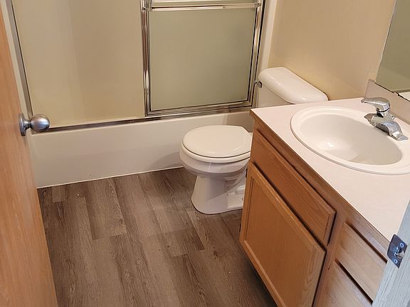 2nd image of 5019 Grove St APT 206