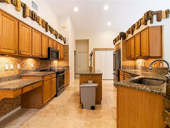 5th image of 4317 SW 23rd Pl